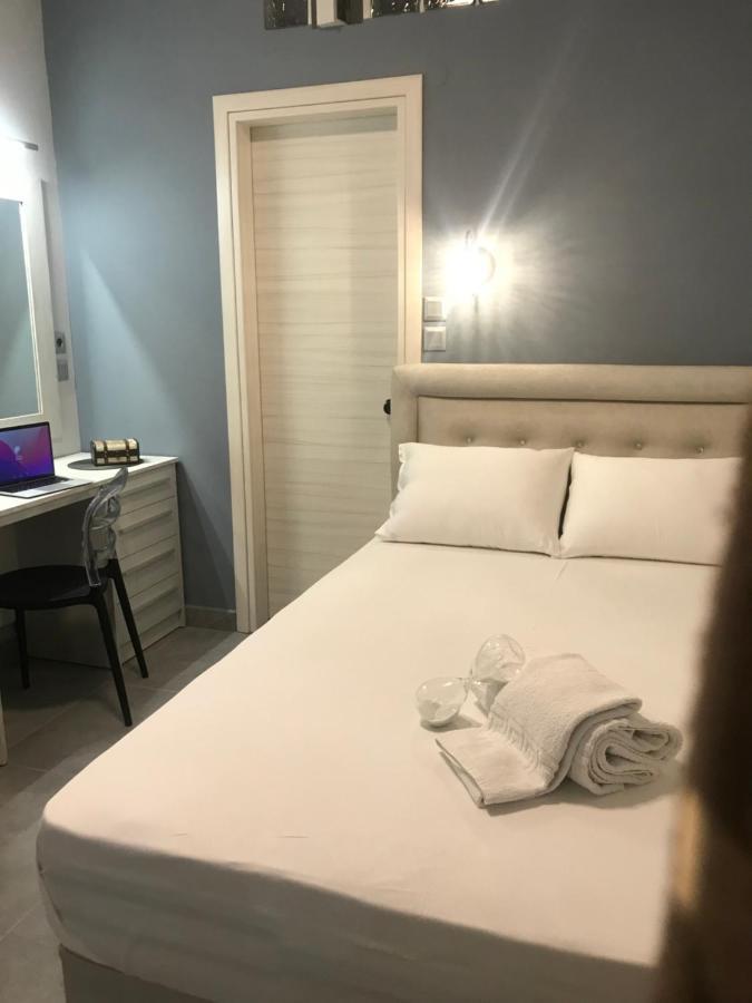 Avra Comfort Rooms - Family Nea Poteidaia Exterior foto